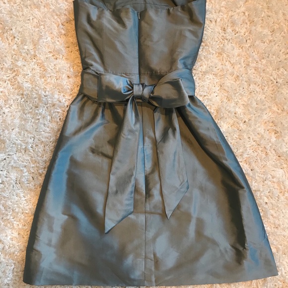 Alfred Sung. Sleeveless dress. Size 2 - Picture 3 of 5